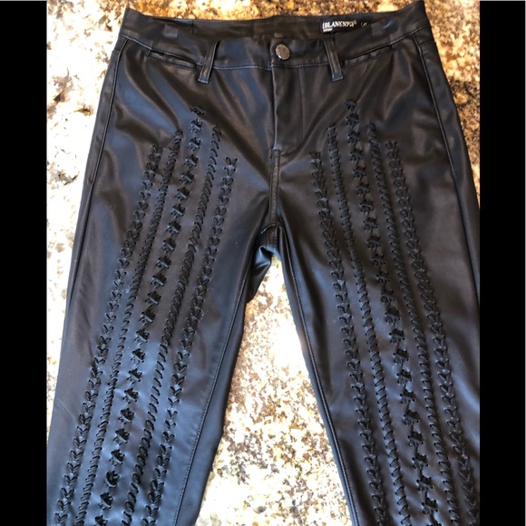 BLANK NYC Black Faux Leather Vegan Whipstitch Rock & Roll Jeans! Size 27 - Picture 15 of 15